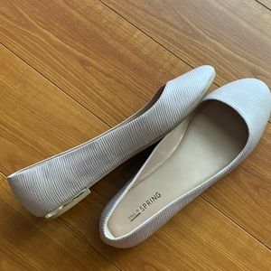 Nude Flats
